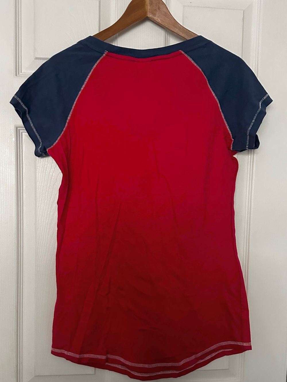 Philadelphia Phillies Red & Navy V-Neck Tee*WMNS*Lg*NWOT*Vintage - Picture 4 of 4